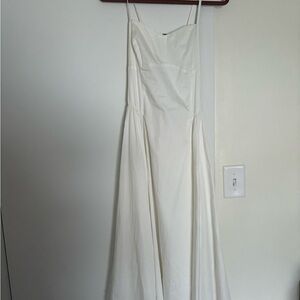 Elegant White Maxi Dress